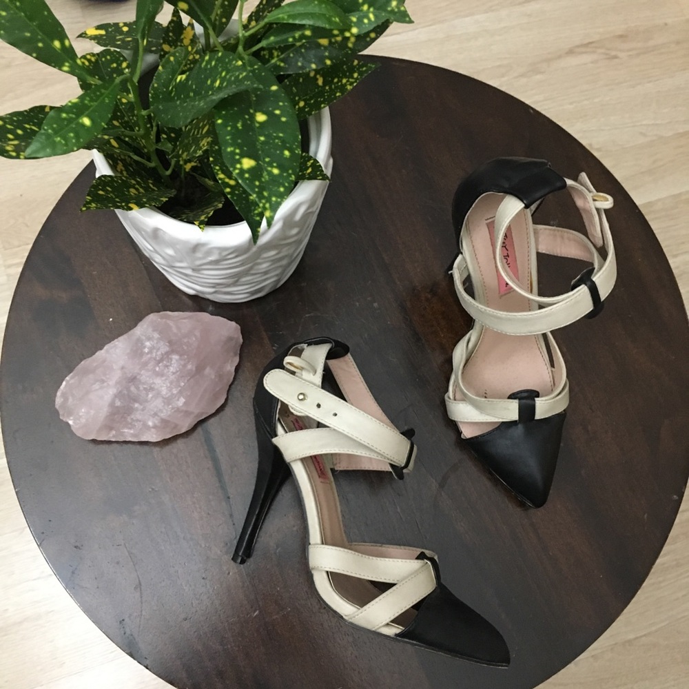 Betsey Johnson Black & White Heels